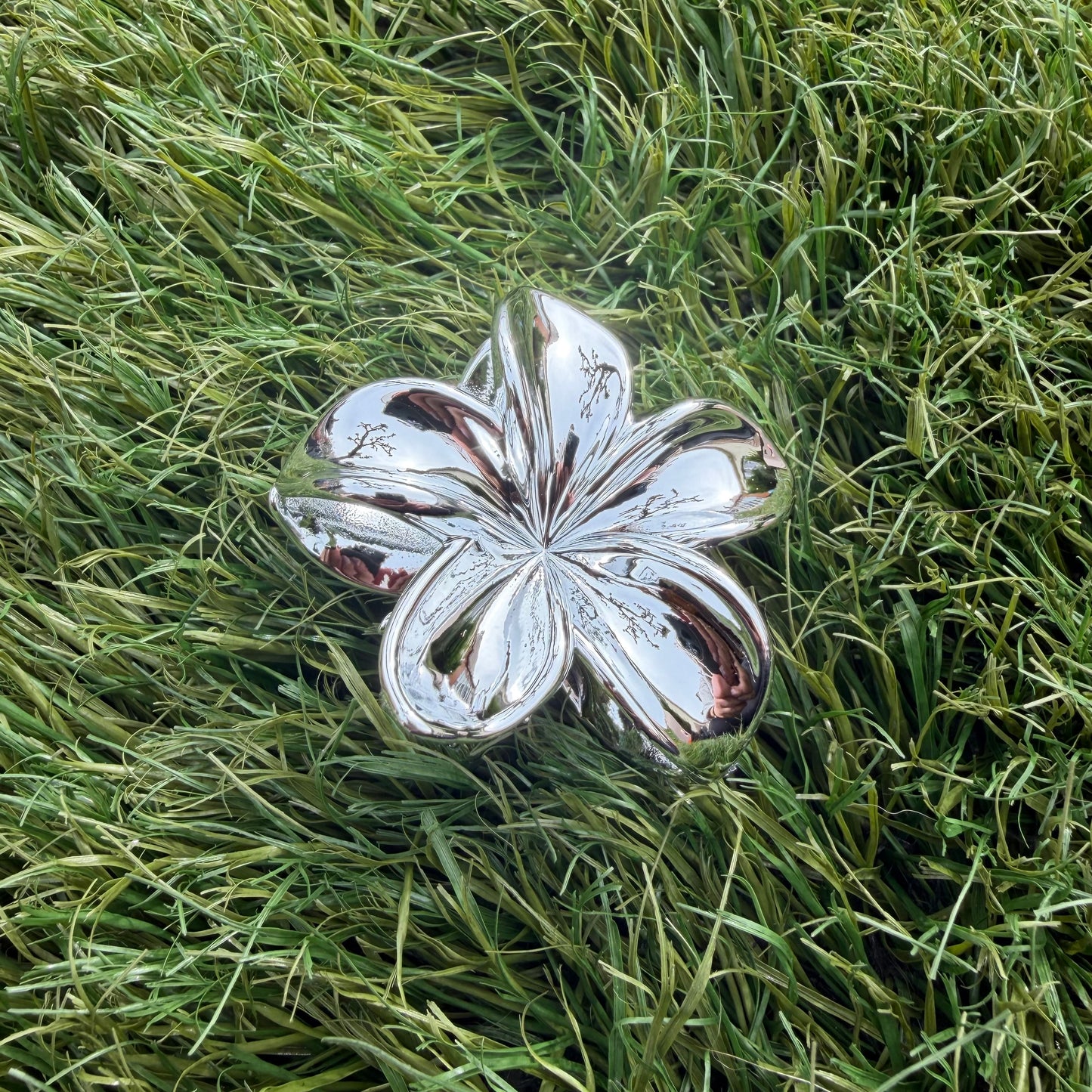 Petite pince fleur de monoï Argenté